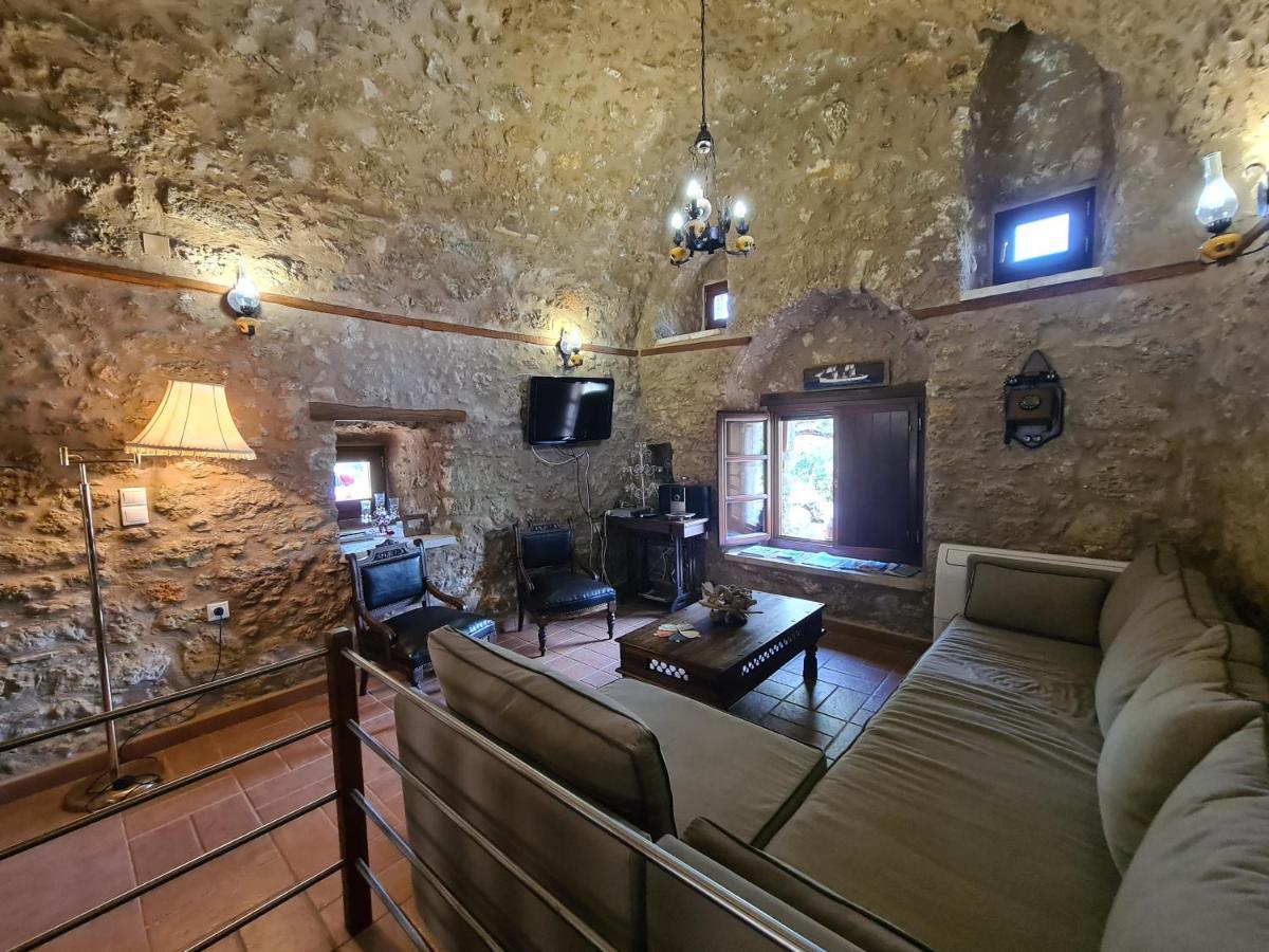 伊西翁Pyrgos 1869别墅 外观 照片
