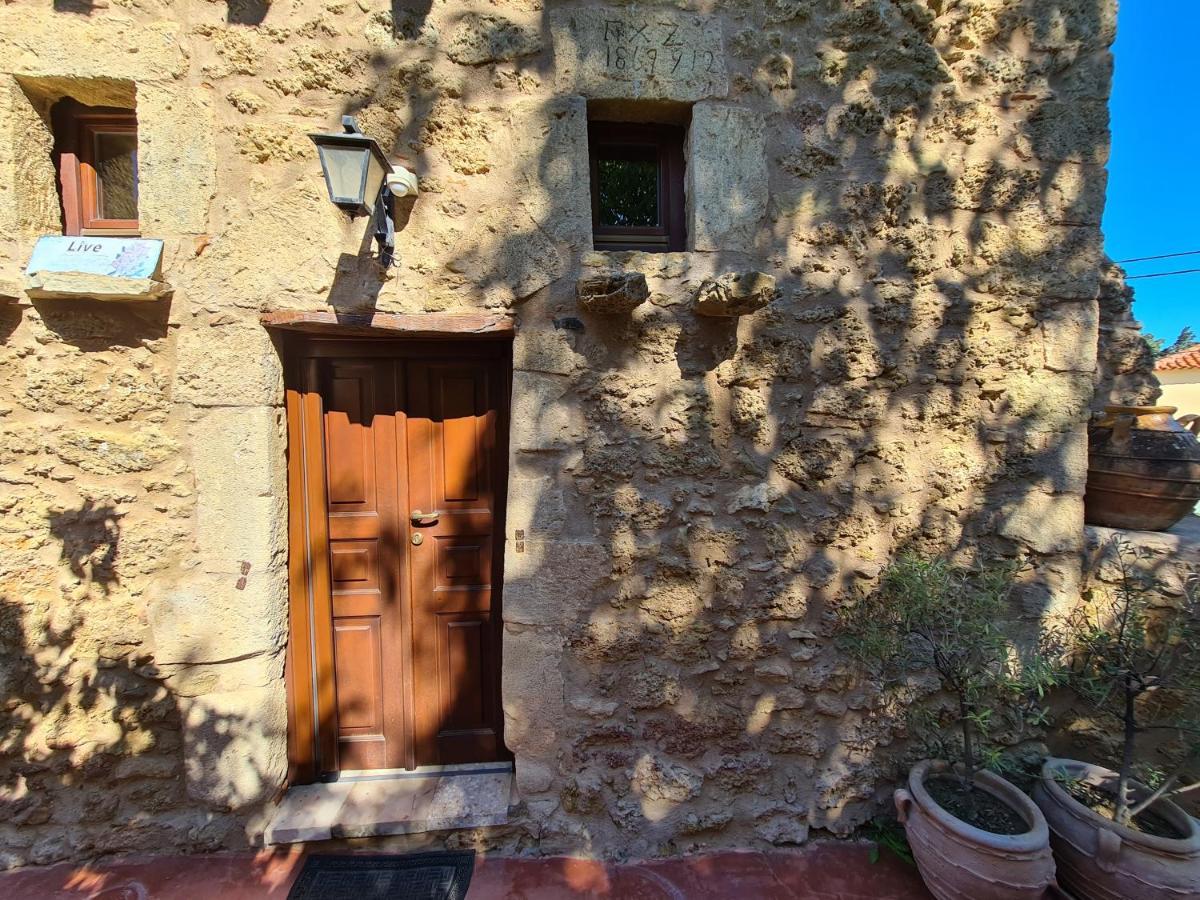 伊西翁Pyrgos 1869别墅 外观 照片