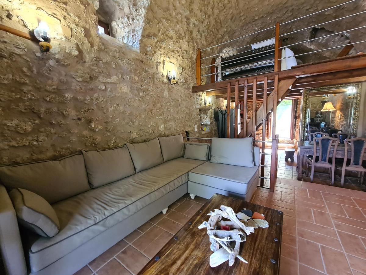 伊西翁Pyrgos 1869别墅 外观 照片